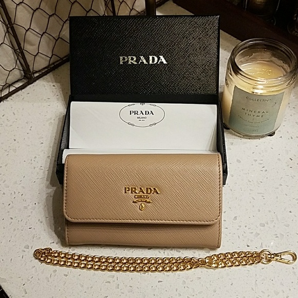 Prada saffiano wallet in chain NWT - Picture 2 of 6